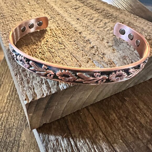 Boho Copper Floral Cuff Bangle Bracelet, Arthritis Relief, Gift Box - Picture 4 of 12